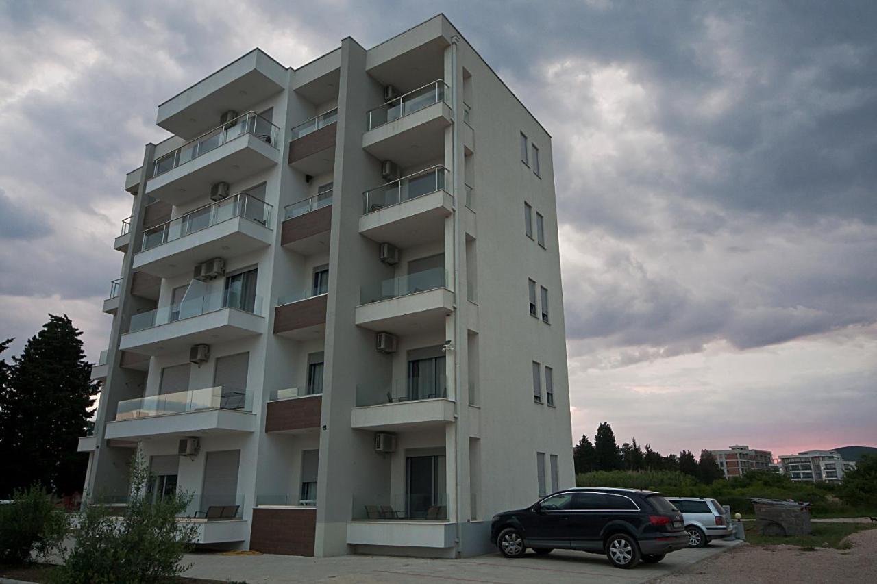 Apartments Jasmina Ulcinj Exteriör bild